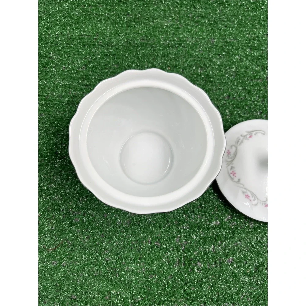 Royal Swirl Fine China‎ Japan Sugar Bowl With Lid Floral Design